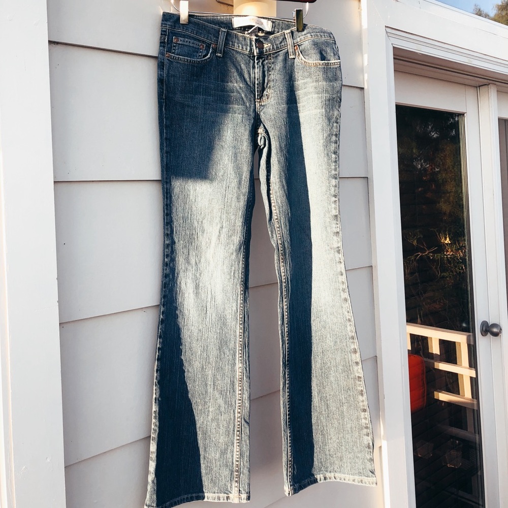 Mossimo Denim Low Rise Bootcut/Size: 9.
